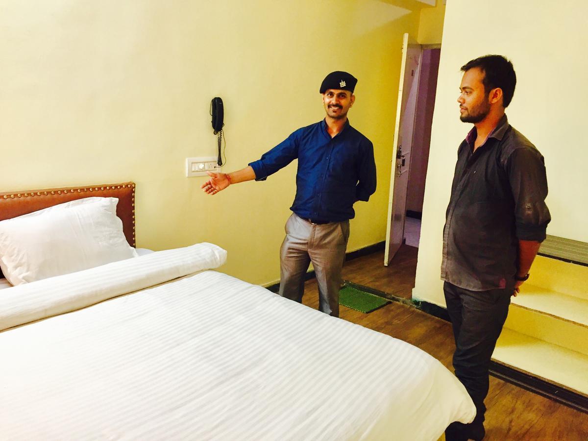 Hotel Ashirwad Udaipur Ngoại thất bức ảnh