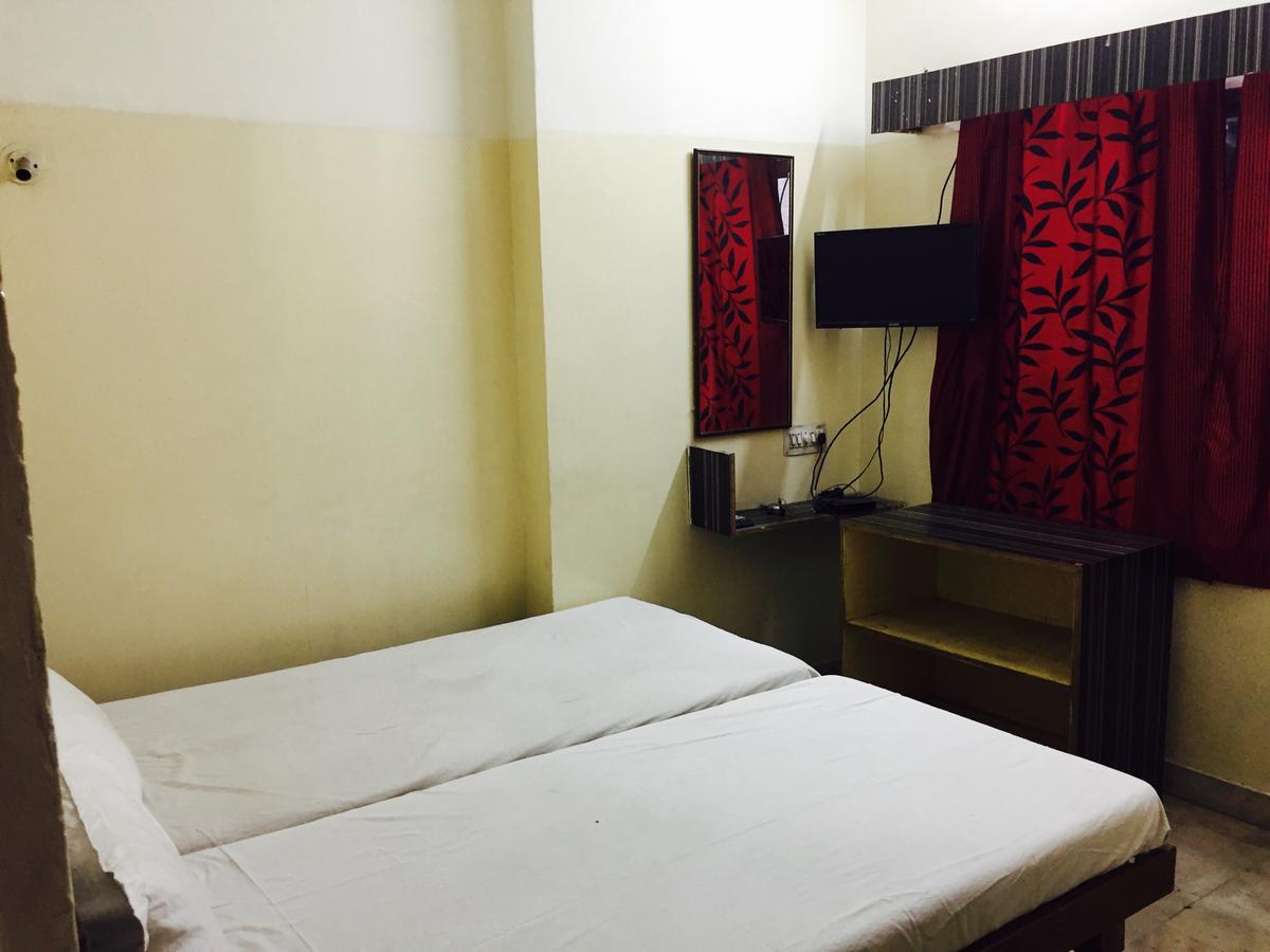 Hotel Ashirwad Udaipur Ngoại thất bức ảnh